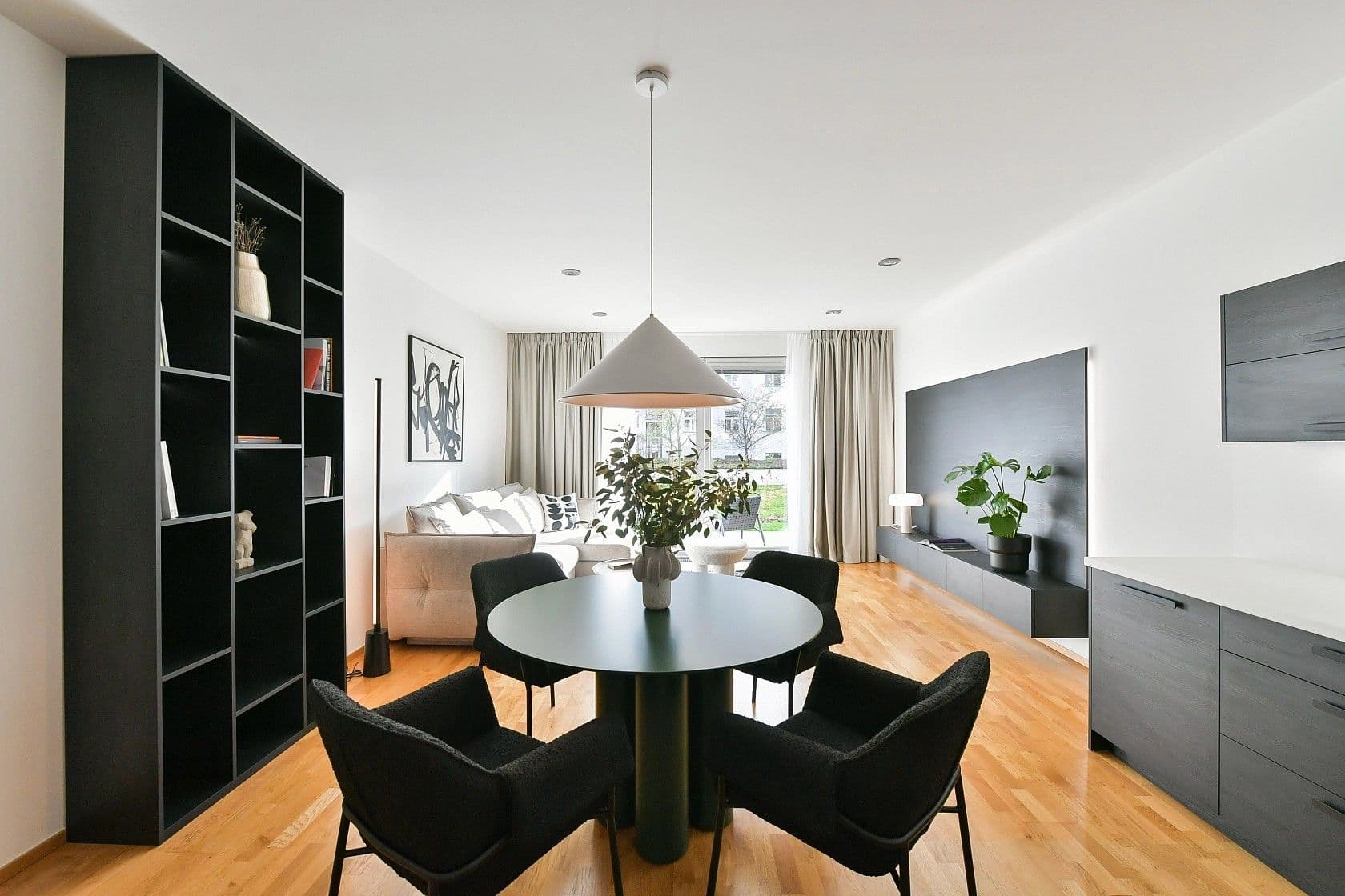 Pronájem bytu 2+kk 77 m², Korunní, Praha, Praha Pronájem bytu 2+kk 77 m², Korunní, Praha, Praha