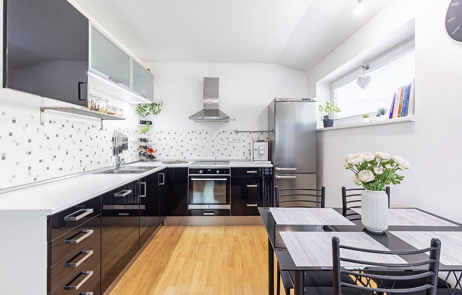 Pronájem bytu 2+kk 69 m², Novoměstská, Brno, Jihomoravský kraj Pronájem bytu 2+kk 69 m², Novoměstská, Brno, Jihomoravský kraj