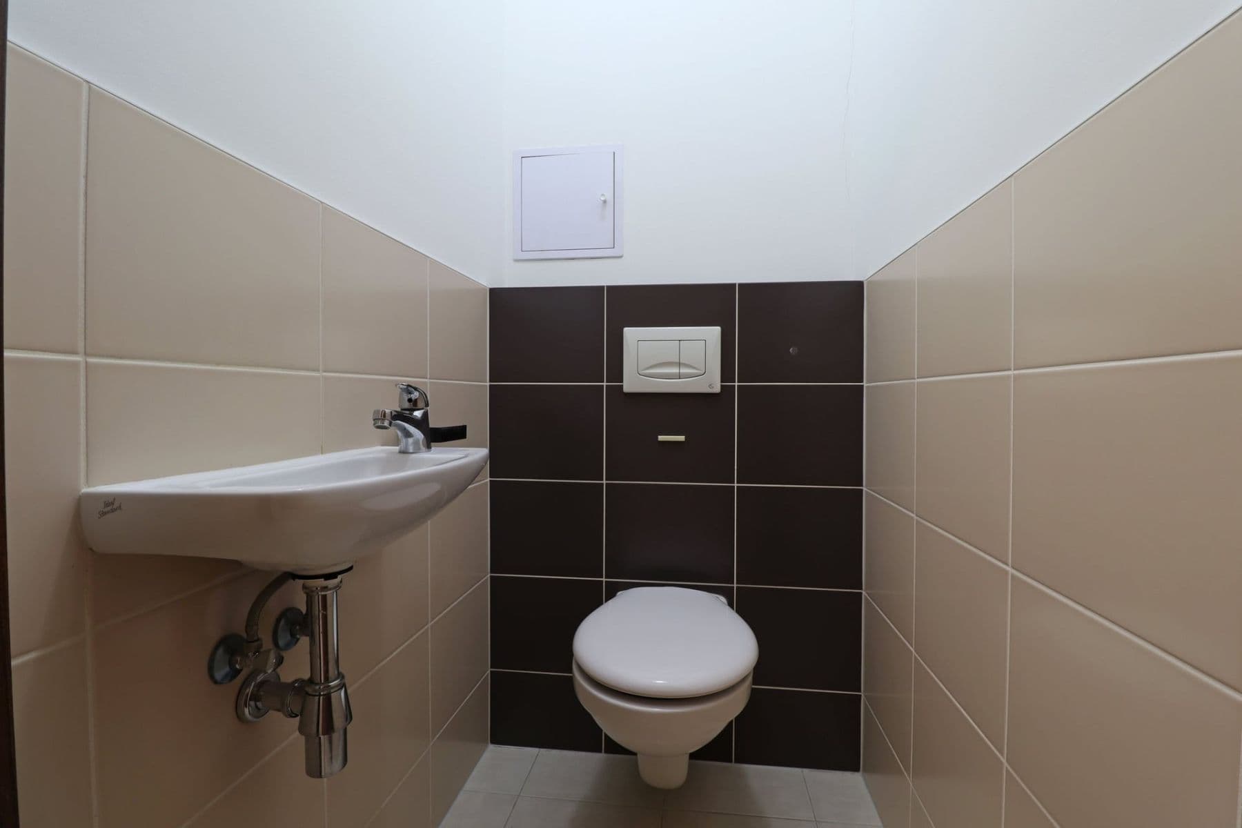 Pronájem bytu 2+kk 48 m², Nárožní, Praha, Praha Pronájem bytu 2+kk 48 m², Nárožní, Praha, Praha