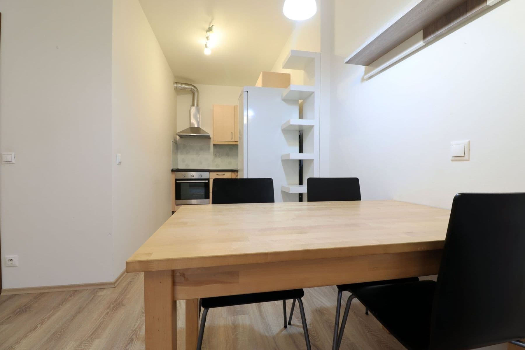 Pronájem bytu 2+kk 48 m², Nárožní, Praha, Praha Pronájem bytu 2+kk 48 m², Nárožní, Praha, Praha