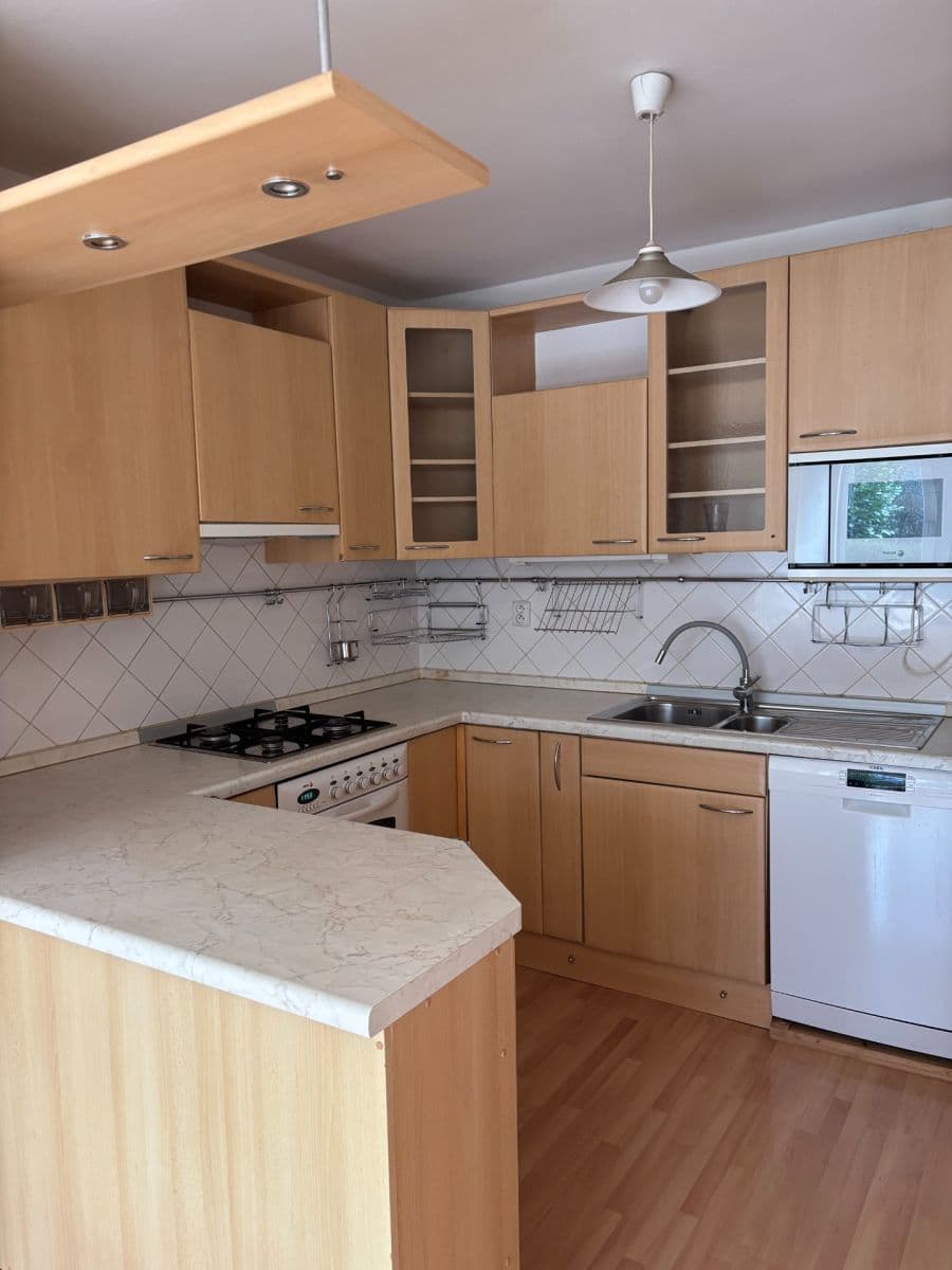 Pronájem domu 125 m², pozemek 300 m², Čenovická, Praha, Praha Pronájem domu 125 m², pozemek 300 m², Čenovická, Praha, Praha