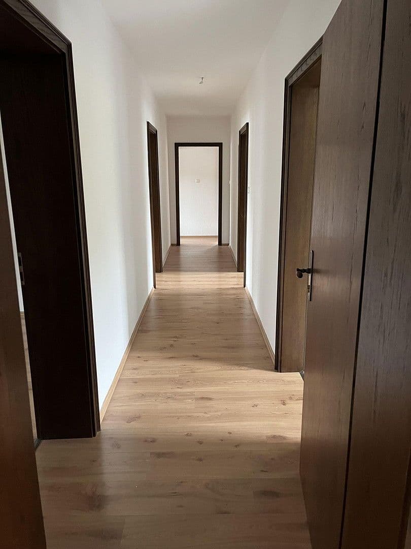 Pronájem bytu 4+1 130 m², Olpe, Severní Porýní-Vestfálsko Pronájem bytu 4+1 130 m², Olpe, Severní Porýní-Vestfálsko