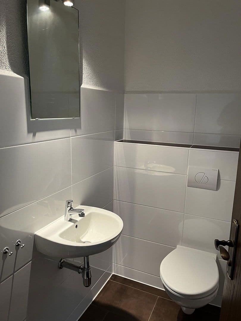 Pronájem bytu 4+1 130 m², Olpe, Severní Porýní-Vestfálsko Pronájem bytu 4+1 130 m², Olpe, Severní Porýní-Vestfálsko