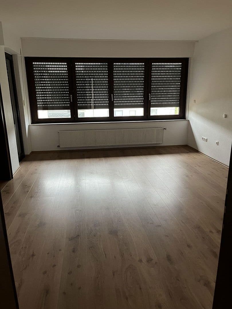 Pronájem bytu 4+1 130 m², Olpe, Severní Porýní-Vestfálsko Pronájem bytu 4+1 130 m², Olpe, Severní Porýní-Vestfálsko