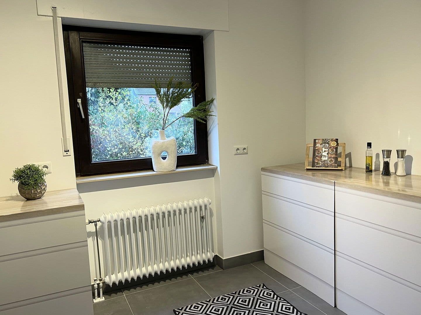 Prodej bytu 3+1 84 m², Meerbusch, Severní Porýní-Vestfálsko Prodej bytu 3+1 84 m², Meerbusch, Severní Porýní-Vestfálsko