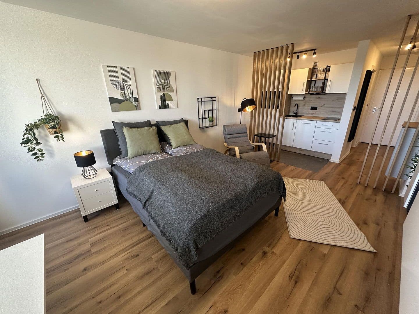 Pronájem bytu 1+1 30 m², Rudolfstr. 1, Planegg, Bavorsko Pronájem bytu 1+1 30 m², Rudolfstr. 1, Planegg, Bavorsko