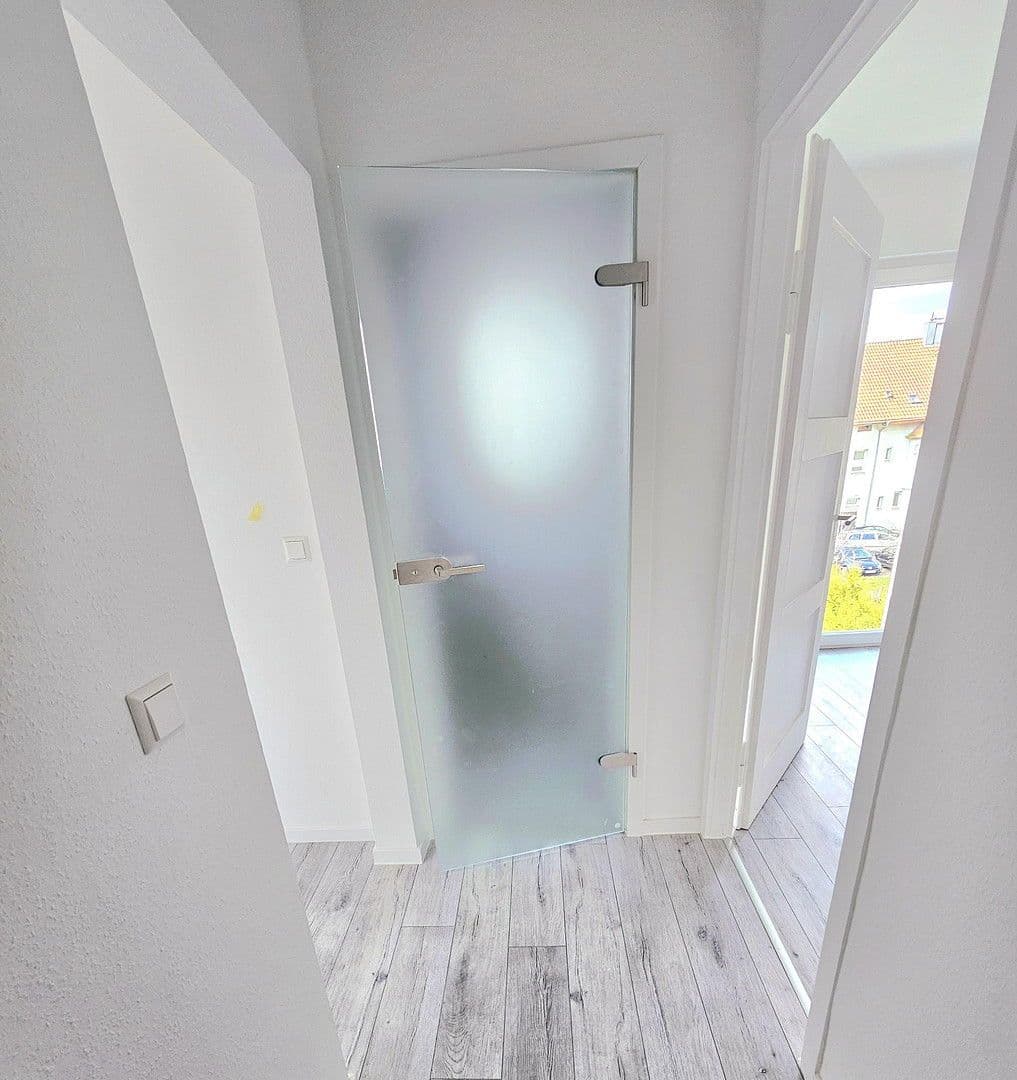 Pronájem bytu 4+1 85 m², Obereisesheimerstraße 21, Heilbronn Neckargartach, Bádensko-Württembersko Pronájem bytu 4+1 85 m², Obereisesheimerstraße 21, Heilbronn Neckargartach, Bádensko-Württembersko