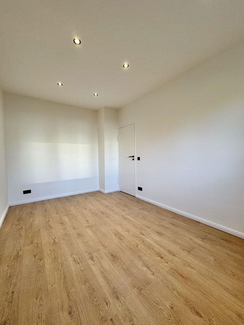 Prodej bytu 3+1 58 m², Berlin, Berlín Prodej bytu 3+1 58 m², Berlin, Berlín