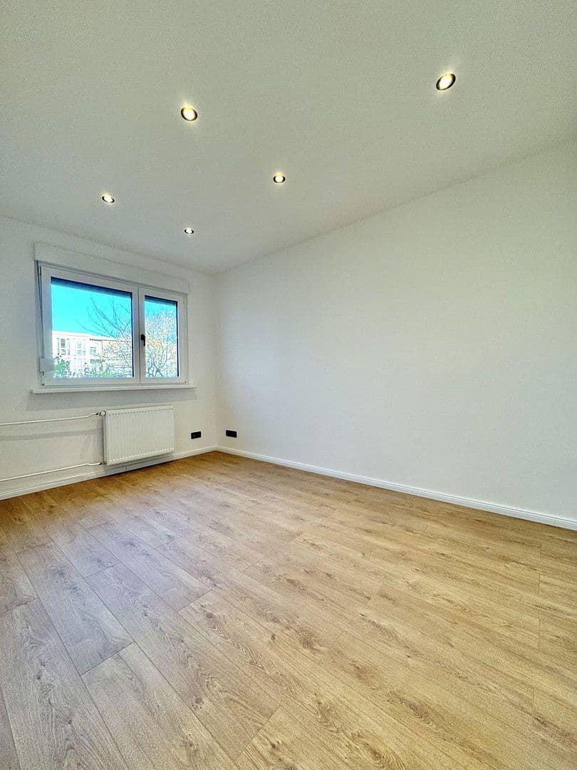 Prodej bytu 3+1 58 m², Berlin, Berlín Prodej bytu 3+1 58 m², Berlin, Berlín