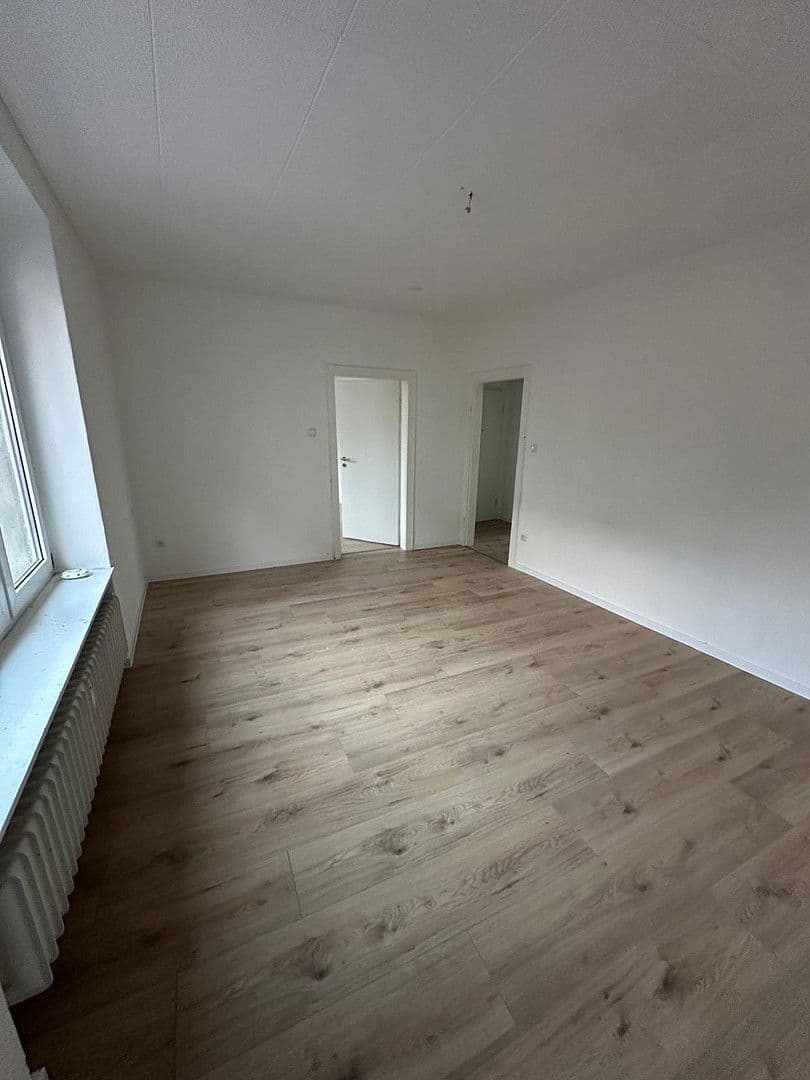 Pronájem bytu 3+1 53 m², Neumärker Straße 7, Helmstedt, Dolní Sasko Pronájem bytu 3+1 53 m², Neumärker Straße 7, Helmstedt, Dolní Sasko