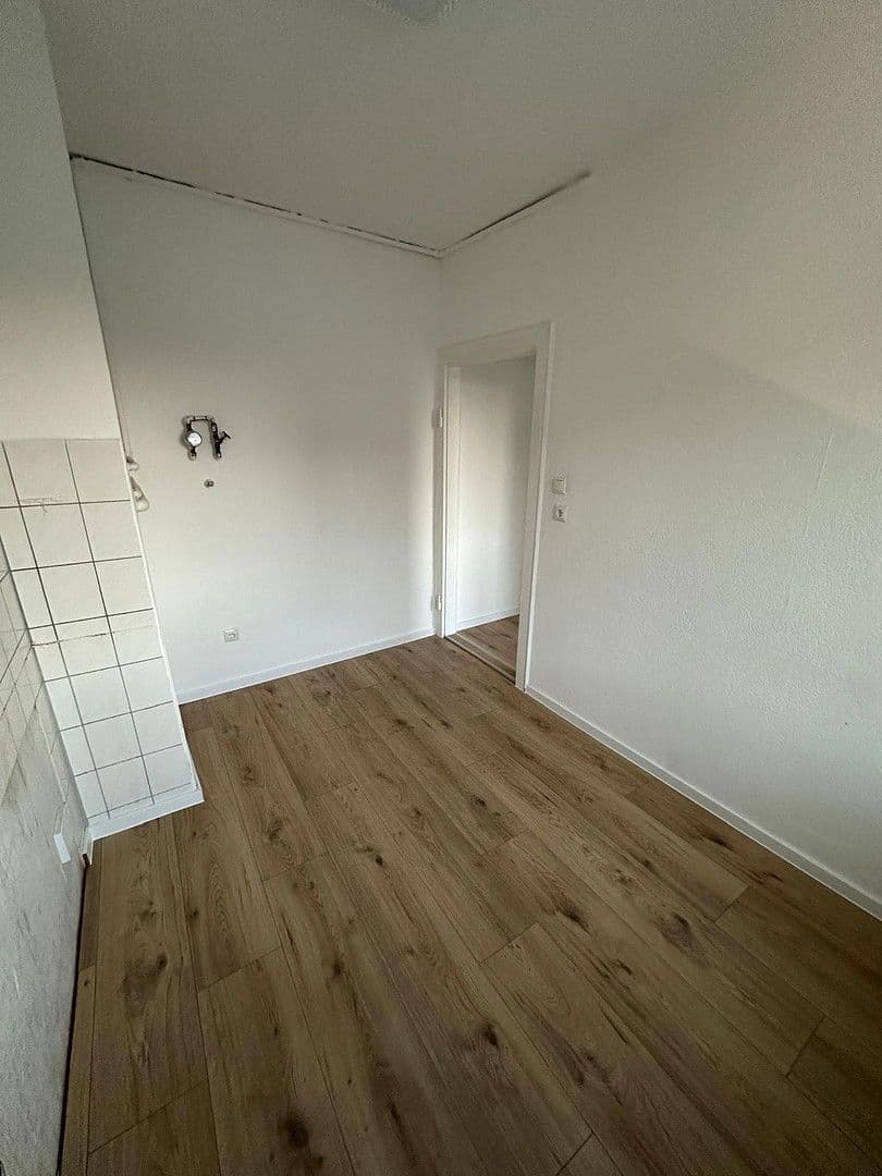 Pronájem bytu 3+1 53 m², Neumärker Straße 7, Helmstedt, Dolní Sasko Pronájem bytu 3+1 53 m², Neumärker Straße 7, Helmstedt, Dolní Sasko