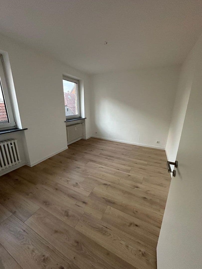 Pronájem bytu 3+1 53 m², Neumärker Straße 7, Helmstedt, Dolní Sasko Pronájem bytu 3+1 53 m², Neumärker Straße 7, Helmstedt, Dolní Sasko