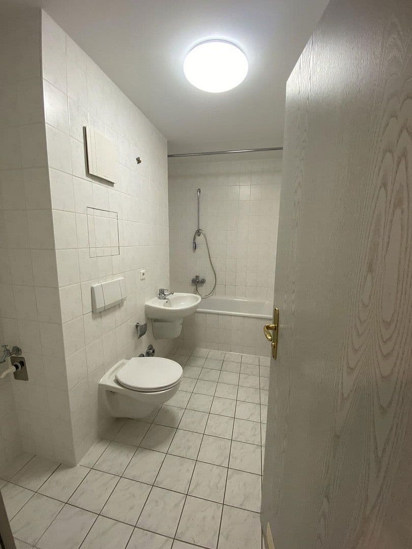 Pronájem bytu 3+1 79 m², Friedrichstraße 46a, Erkner, Braniborsko Pronájem bytu 3+1 79 m², Friedrichstraße 46a, Erkner, Braniborsko