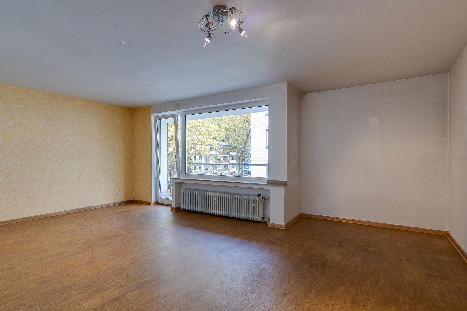Prodej bytu 3+1 122 m², Graf-Recke-Str. 67, Düsseldorf, Severní Porýní-Vestfálsko Prodej bytu 3+1 122 m², Graf-Recke-Str. 67, Düsseldorf, Severní Porýní-Vestfálsko