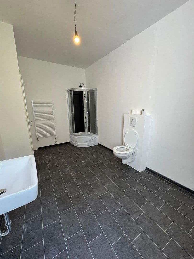 Pronájem bytu 3+1 87 m², Haddenbacherstr.93, Remscheid, Severní Porýní-Vestfálsko Pronájem bytu 3+1 87 m², Haddenbacherstr.93, Remscheid, Severní Porýní-Vestfálsko