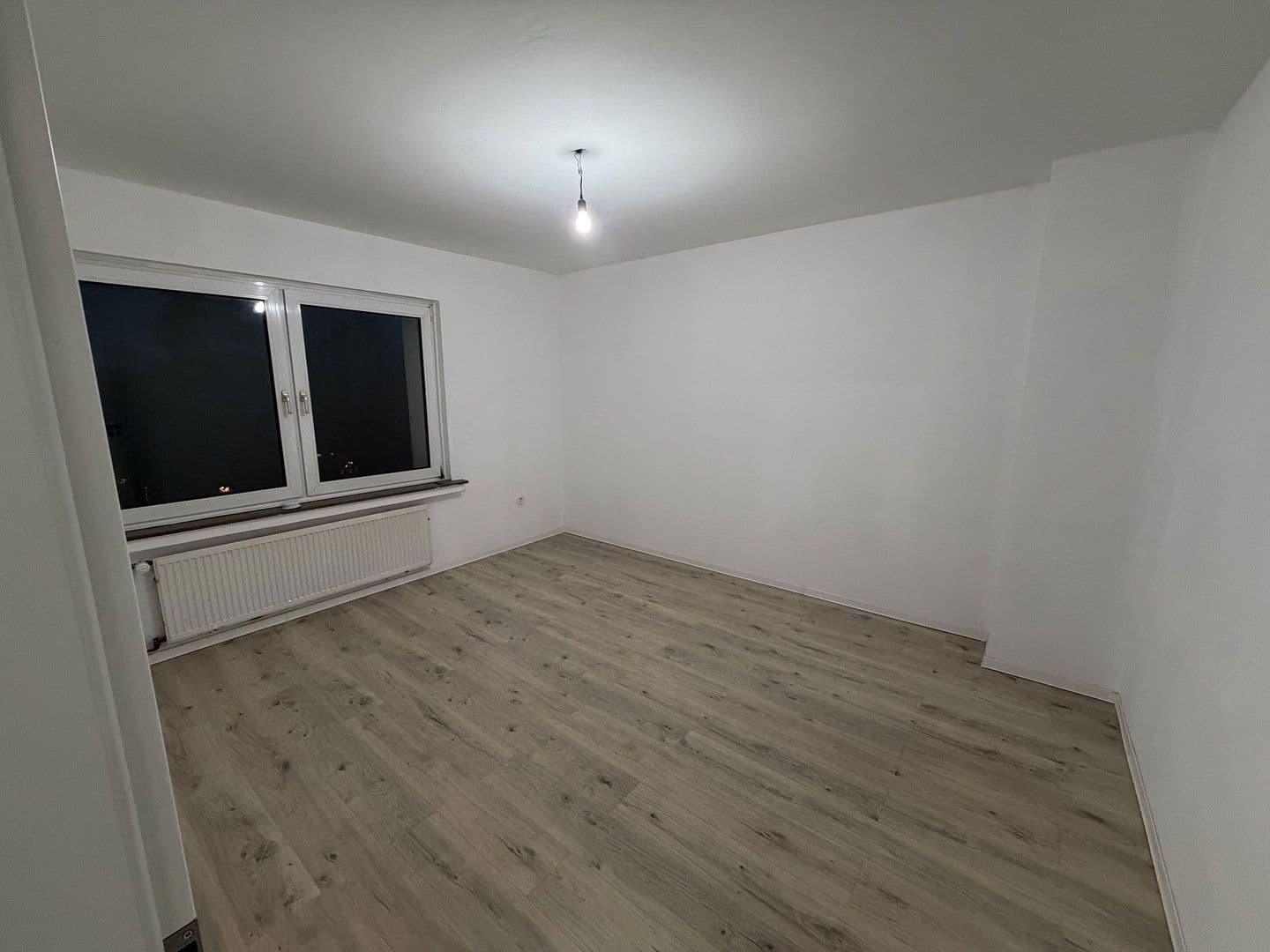 Pronájem bytu 2+kk 58 m², Quellstr. 6, Oberhausen, Severní Porýní-Vestfálsko Pronájem bytu 2+kk 58 m², Quellstr. 6, Oberhausen, Severní Porýní-Vestfálsko