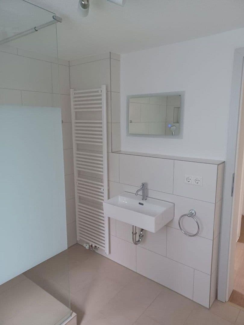 Pronájem bytu 4+1 80 m², Großbottwar, Bádensko-Württembersko Pronájem bytu 4+1 80 m², Großbottwar, Bádensko-Württembersko