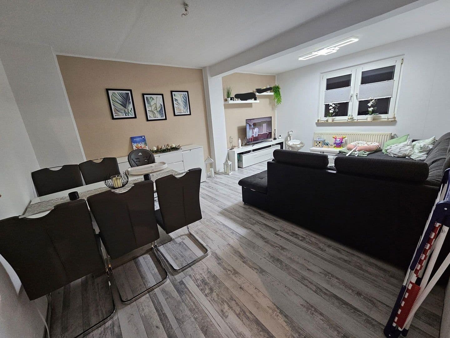 Pronájem bytu 3+1 90 m², Ebertstr. 93, Oberhausen, Severní Porýní-Vestfálsko Pronájem bytu 3+1 90 m², Ebertstr. 93, Oberhausen, Severní Porýní-Vestfálsko