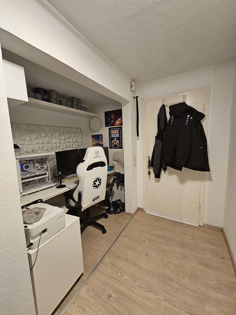 Pronájem bytu 3+1 90 m², Ebertstr. 93, Oberhausen, Severní Porýní-Vestfálsko Pronájem bytu 3+1 90 m², Ebertstr. 93, Oberhausen, Severní Porýní-Vestfálsko