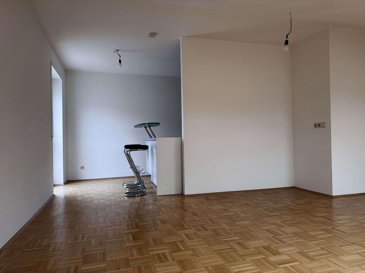 Pronájem bytu 2+1 41 m², Landshuter Str. 28, Mainburg, Bavorsko Pronájem bytu 2+1 41 m², Landshuter Str. 28, Mainburg, Bavorsko