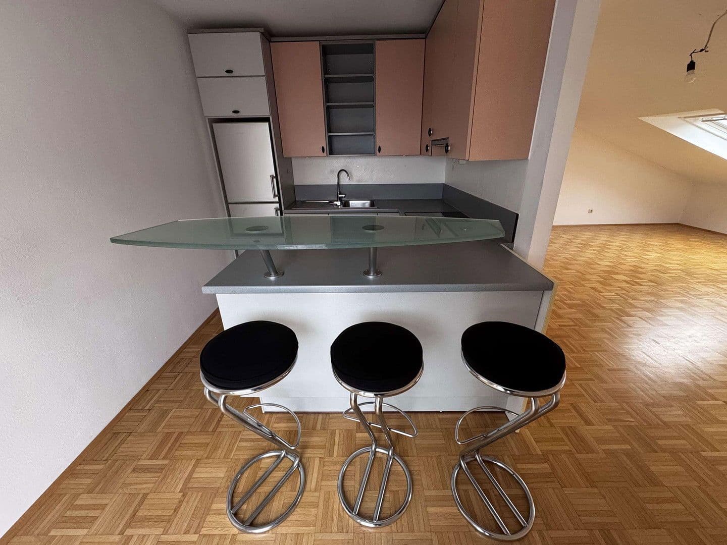 Pronájem bytu 2+1 41 m², Landshuter Str. 28, Mainburg, Bavorsko Pronájem bytu 2+1 41 m², Landshuter Str. 28, Mainburg, Bavorsko