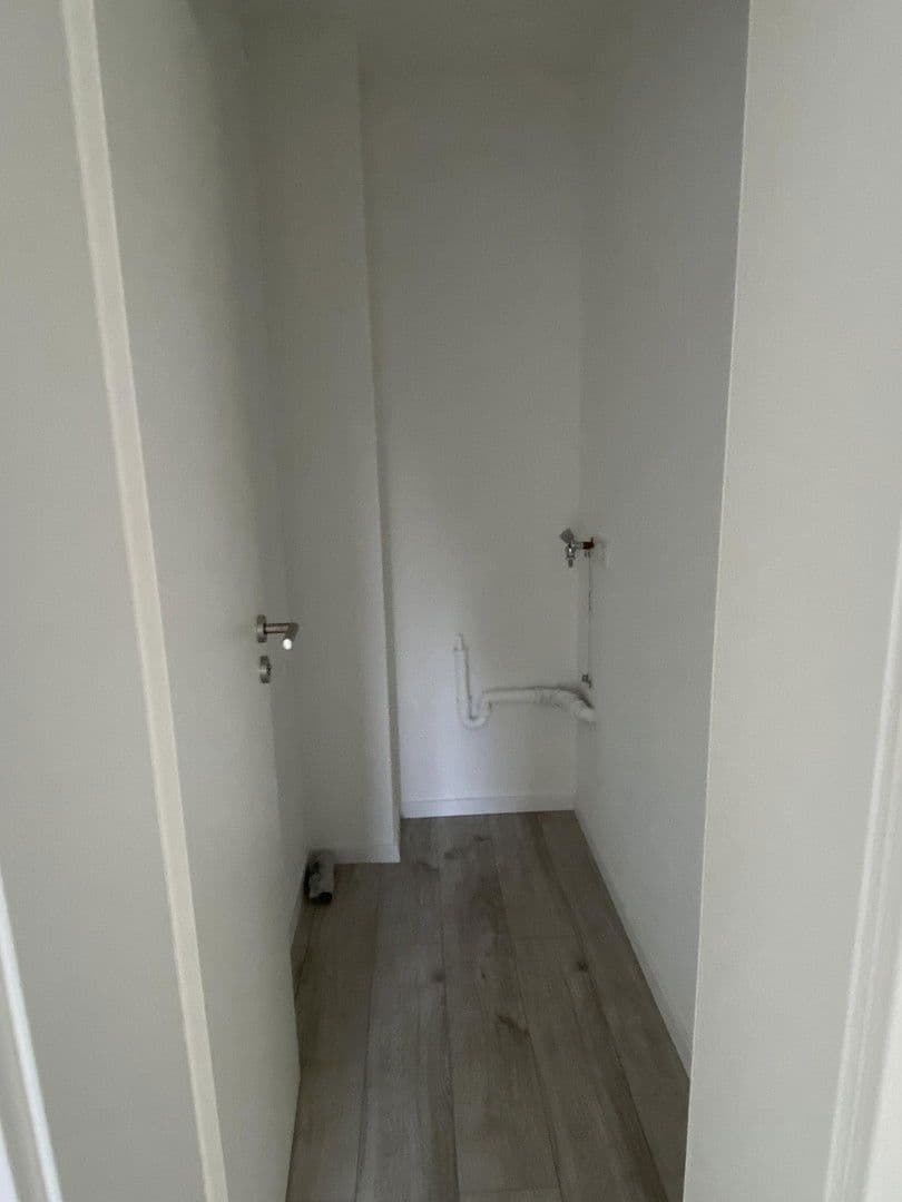 Prodej bytu 3+1 74 m², Gerresheimer Landstr. 145, Düsseldorf, Severní Porýní-Vestfálsko Prodej bytu 3+1 74 m², Gerresheimer Landstr. 145, Düsseldorf, Severní Porýní-Vestfálsko