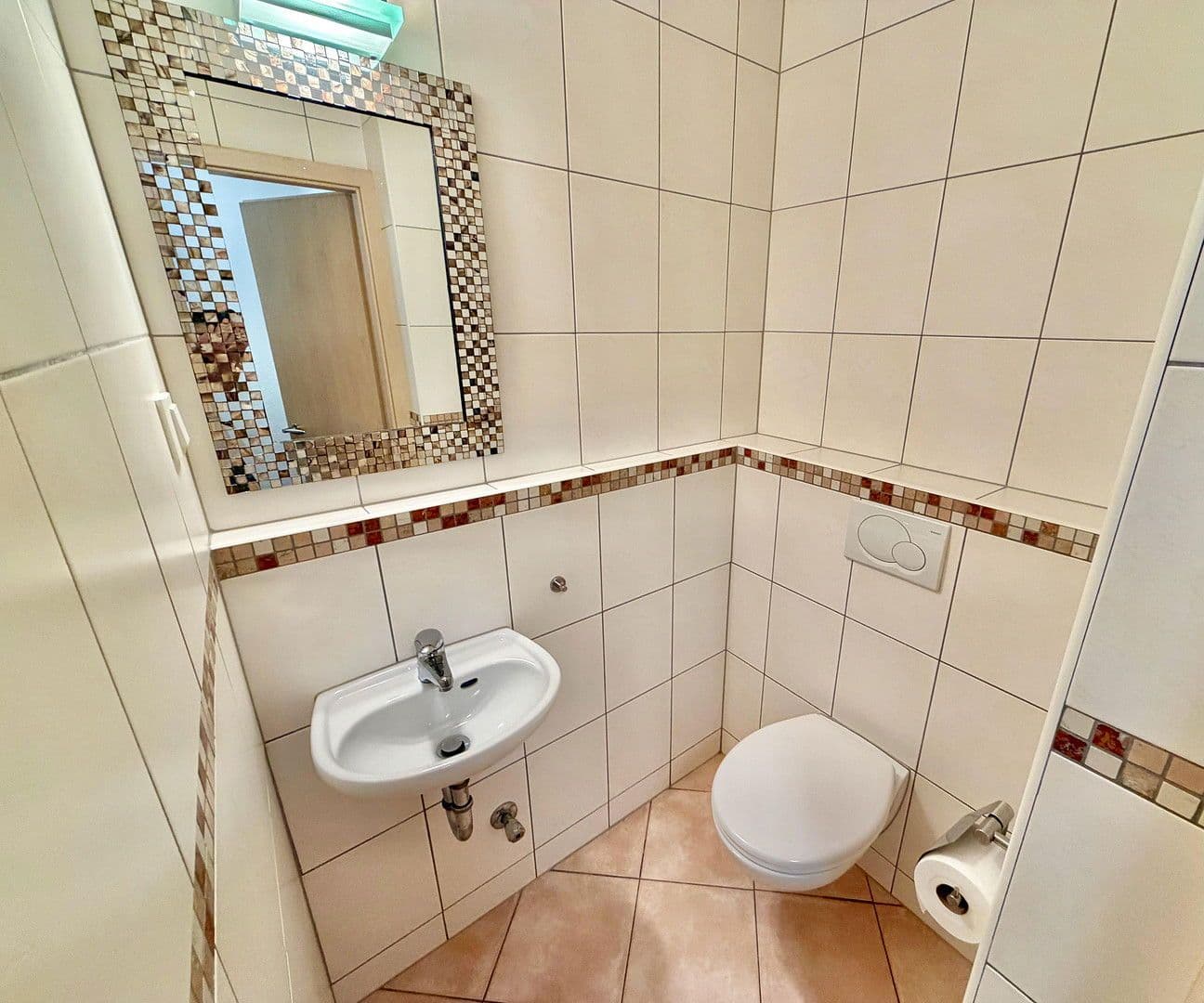 Pronájem bytu 4+1 91 m², Falkenhöhe 2, Gummersbach, Severní Porýní-Vestfálsko Pronájem bytu 4+1 91 m², Falkenhöhe 2, Gummersbach, Severní Porýní-Vestfálsko