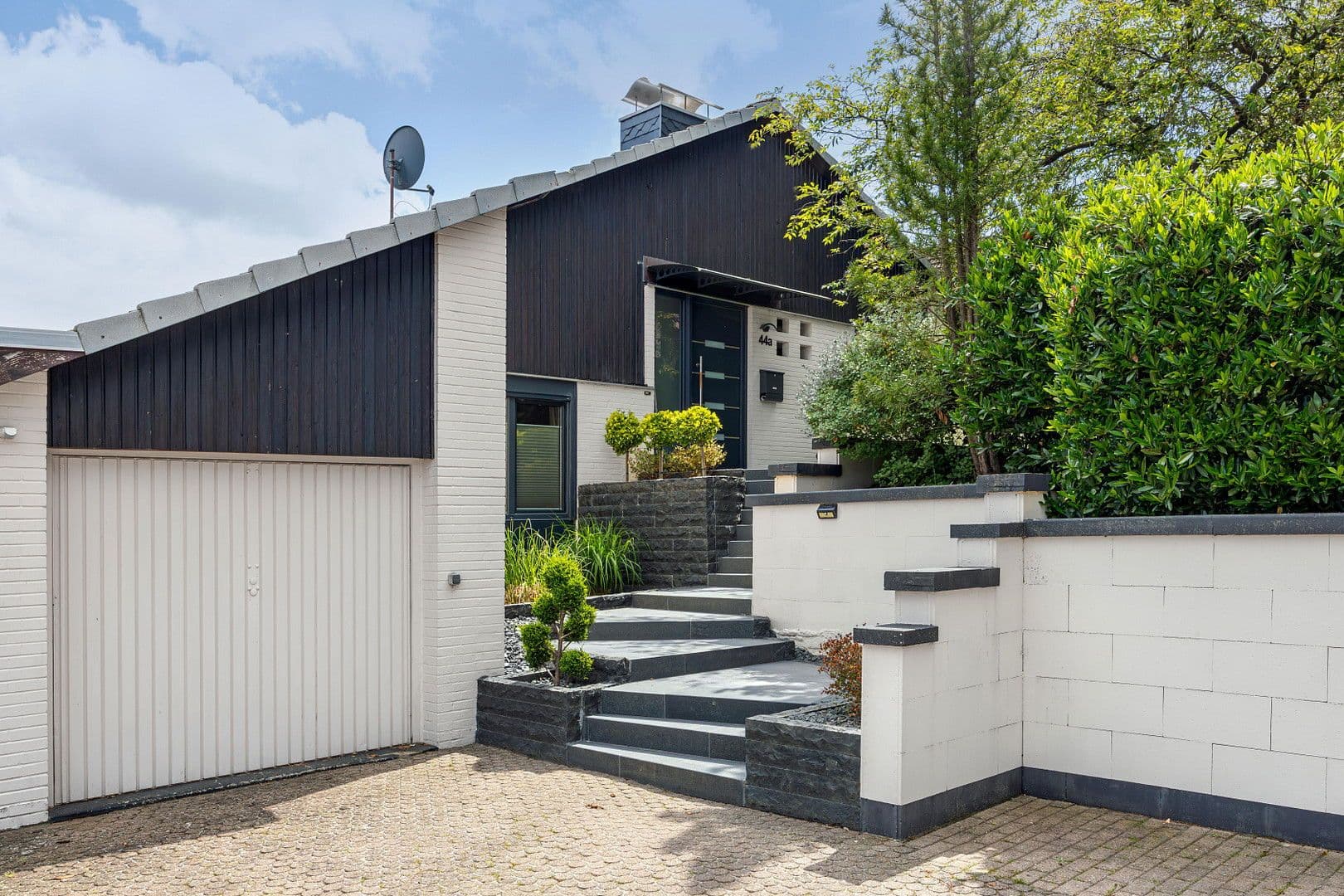 Prodej domu 122 m², pozemek 1.092 m², Seevetal, Dolní Sasko Prodej domu 122 m², pozemek 1.092 m², Seevetal, Dolní Sasko