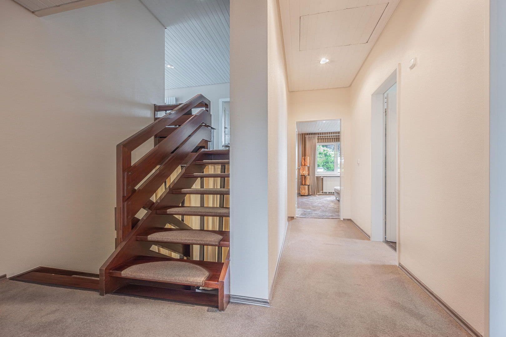 Prodej domu 122 m², pozemek 1.092 m², Seevetal, Dolní Sasko Prodej domu 122 m², pozemek 1.092 m², Seevetal, Dolní Sasko