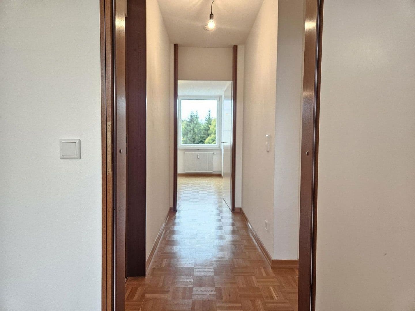 Pronájem bytu 3+1 75 m², Heiglhofstraße 80, München, Bavorsko Pronájem bytu 3+1 75 m², Heiglhofstraße 80, München, Bavorsko
