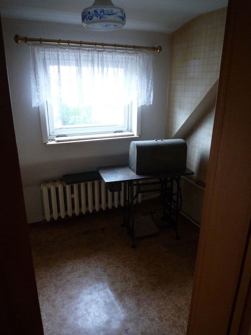 Prodej domu 69 m², pozemek 800 m², Stadtrandsiedlung 43, Bischofswerda, Sasko Prodej domu 69 m², pozemek 800 m², Stadtrandsiedlung 43, Bischofswerda, Sasko