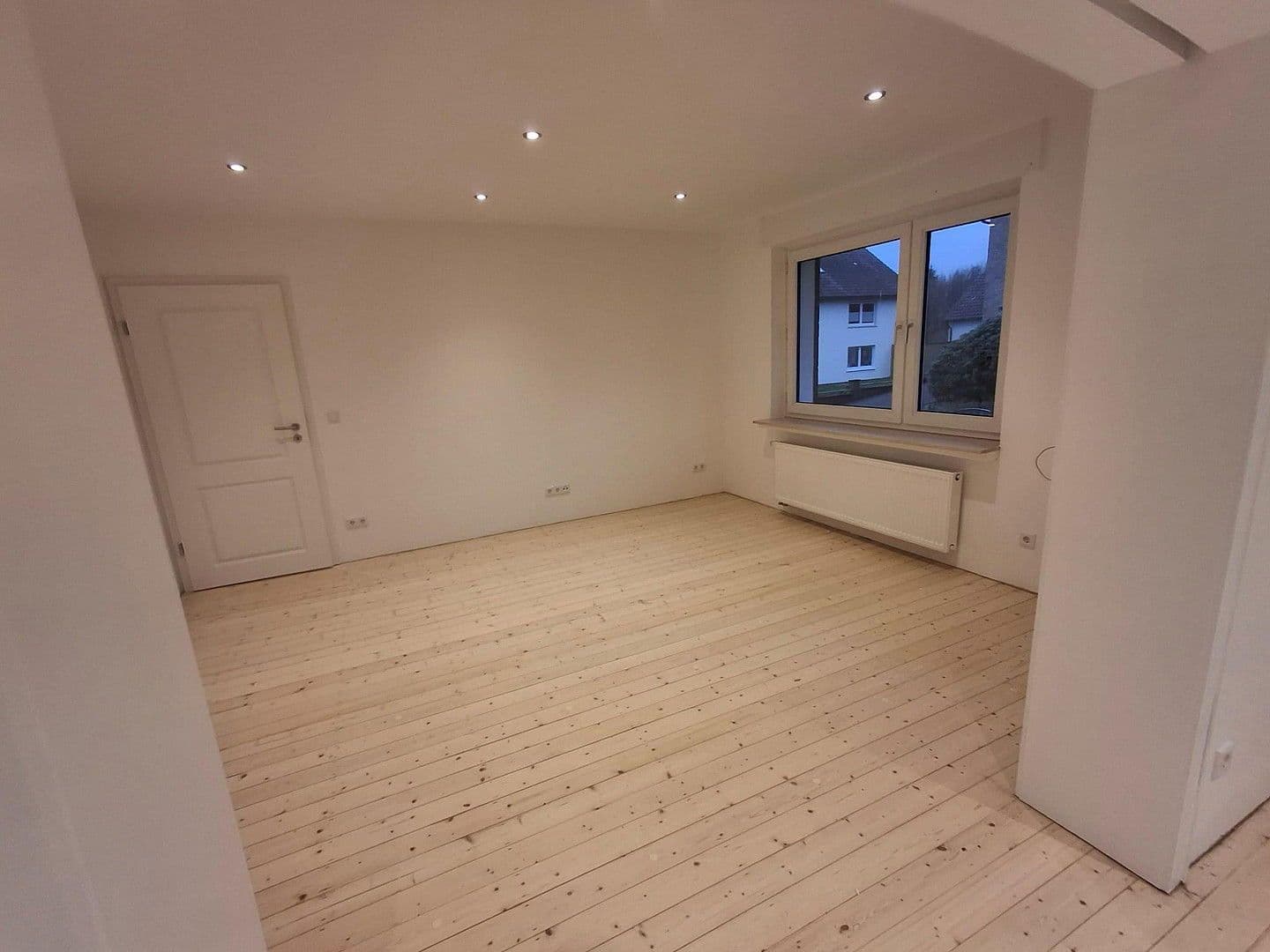 Pronájem bytu 4+1 107 m², Melle, Dolní Sasko Pronájem bytu 4+1 107 m², Melle, Dolní Sasko