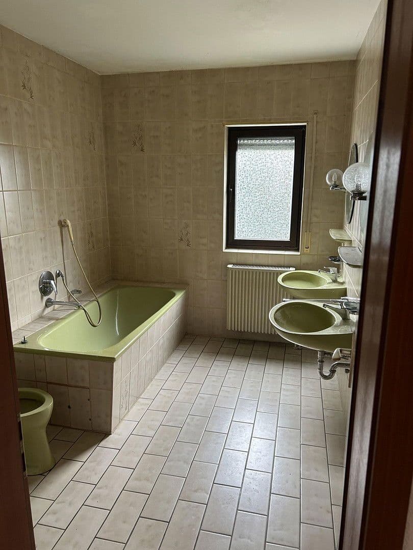 Prodej domu 100 m², pozemek 453 m², Wiesenstr. 3, Seeheim-Jugenheim, Hessen Prodej domu 100 m², pozemek 453 m², Wiesenstr. 3, Seeheim-Jugenheim, Hessen