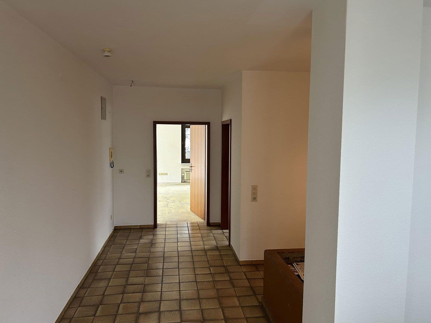 Prodej domu 100 m², pozemek 453 m², Wiesenstr. 3, Seeheim-Jugenheim, Hessen Prodej domu 100 m², pozemek 453 m², Wiesenstr. 3, Seeheim-Jugenheim, Hessen