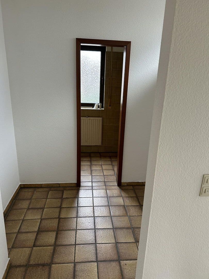 Prodej domu 100 m², pozemek 453 m², Wiesenstr. 3, Seeheim-Jugenheim, Hessen Prodej domu 100 m², pozemek 453 m², Wiesenstr. 3, Seeheim-Jugenheim, Hessen