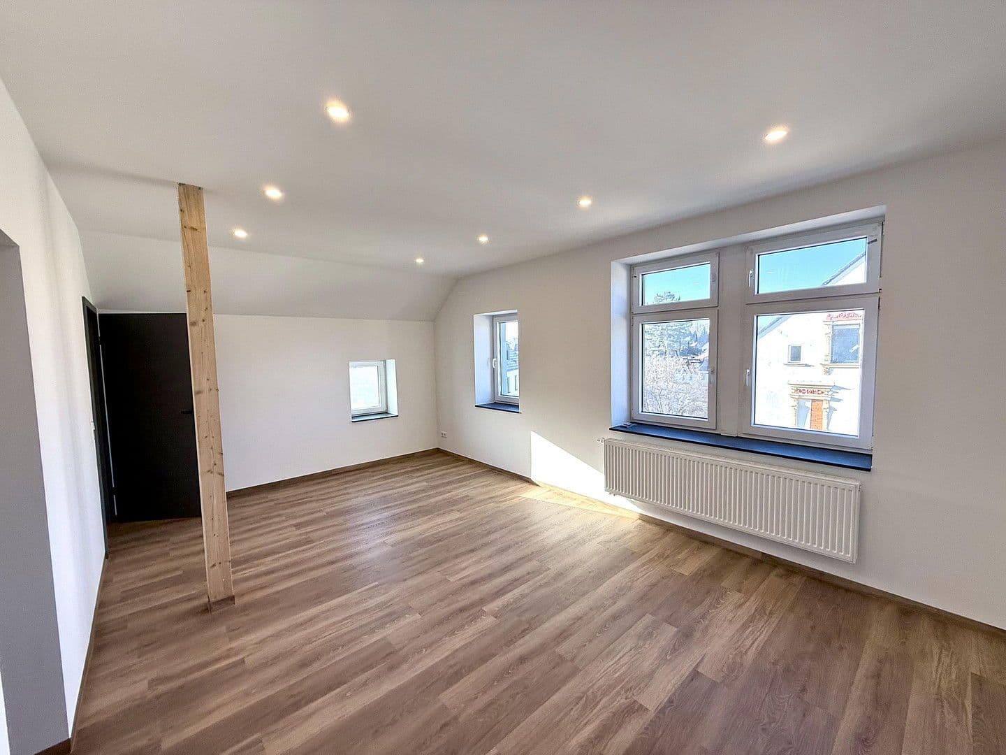 Pronájem bytu 2+1 53 m², Schäferstraße 1, Waldenburg, Sasko Pronájem bytu 2+1 53 m², Schäferstraße 1, Waldenburg, Sasko