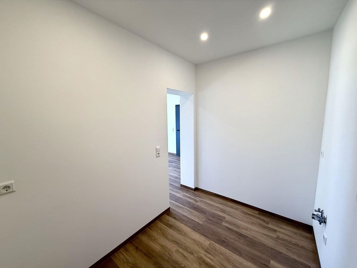 Pronájem bytu 2+1 53 m², Schäferstraße 1, Waldenburg, Sasko Pronájem bytu 2+1 53 m², Schäferstraße 1, Waldenburg, Sasko