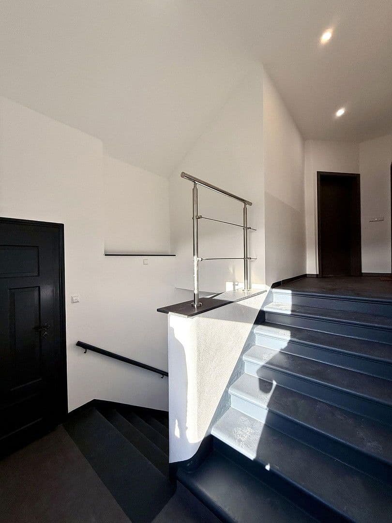 Pronájem bytu 2+1 53 m², Schäferstraße 1, Waldenburg, Sasko Pronájem bytu 2+1 53 m², Schäferstraße 1, Waldenburg, Sasko