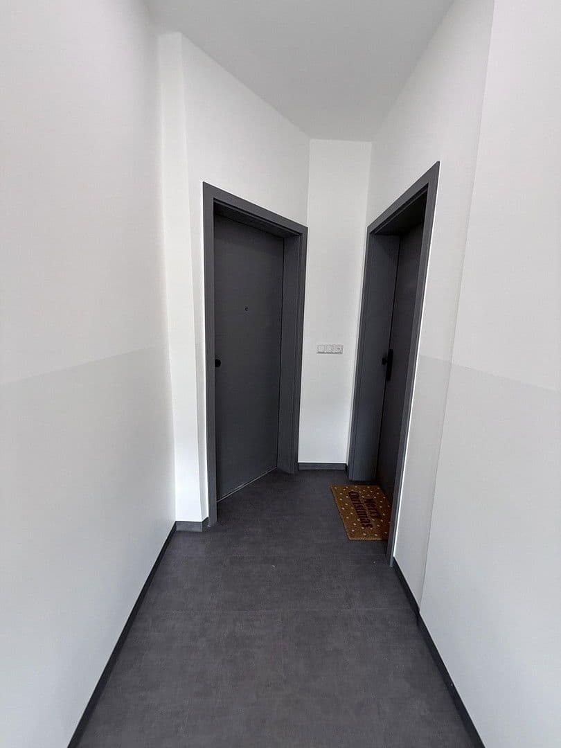 Pronájem bytu 2+1 53 m², Schäferstraße 1, Waldenburg, Sasko Pronájem bytu 2+1 53 m², Schäferstraße 1, Waldenburg, Sasko