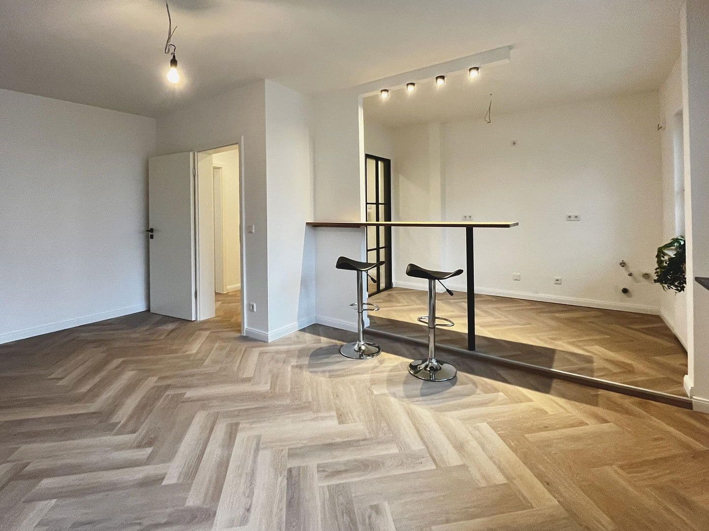 Prodej bytu 3+1 70 m², Berliner Straße 23, Bremen, Bremen Prodej bytu 3+1 70 m², Berliner Straße 23, Bremen, Bremen