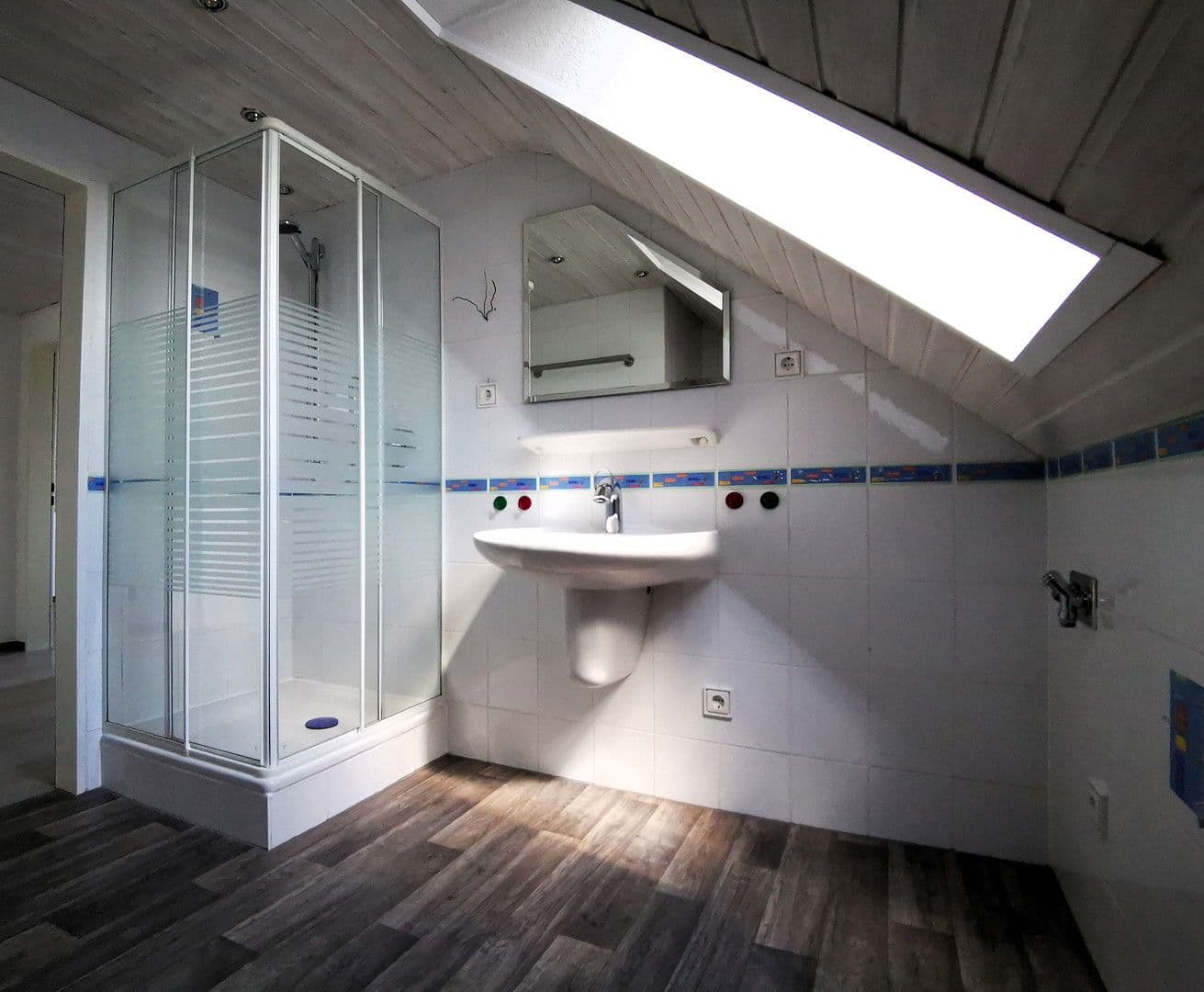 Prodej domu 306 m², pozemek 345 m², Großostheim, Bavorsko Prodej domu 306 m², pozemek 345 m², Großostheim, Bavorsko