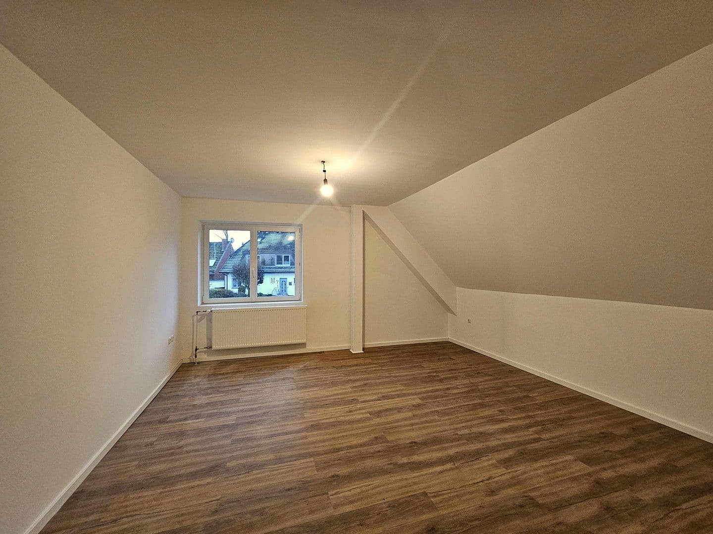 Prodej bytu 2+1 45 m², Pinneberg, Šlesvicko-Holštýnsko Prodej bytu 2+1 45 m², Pinneberg, Šlesvicko-Holštýnsko