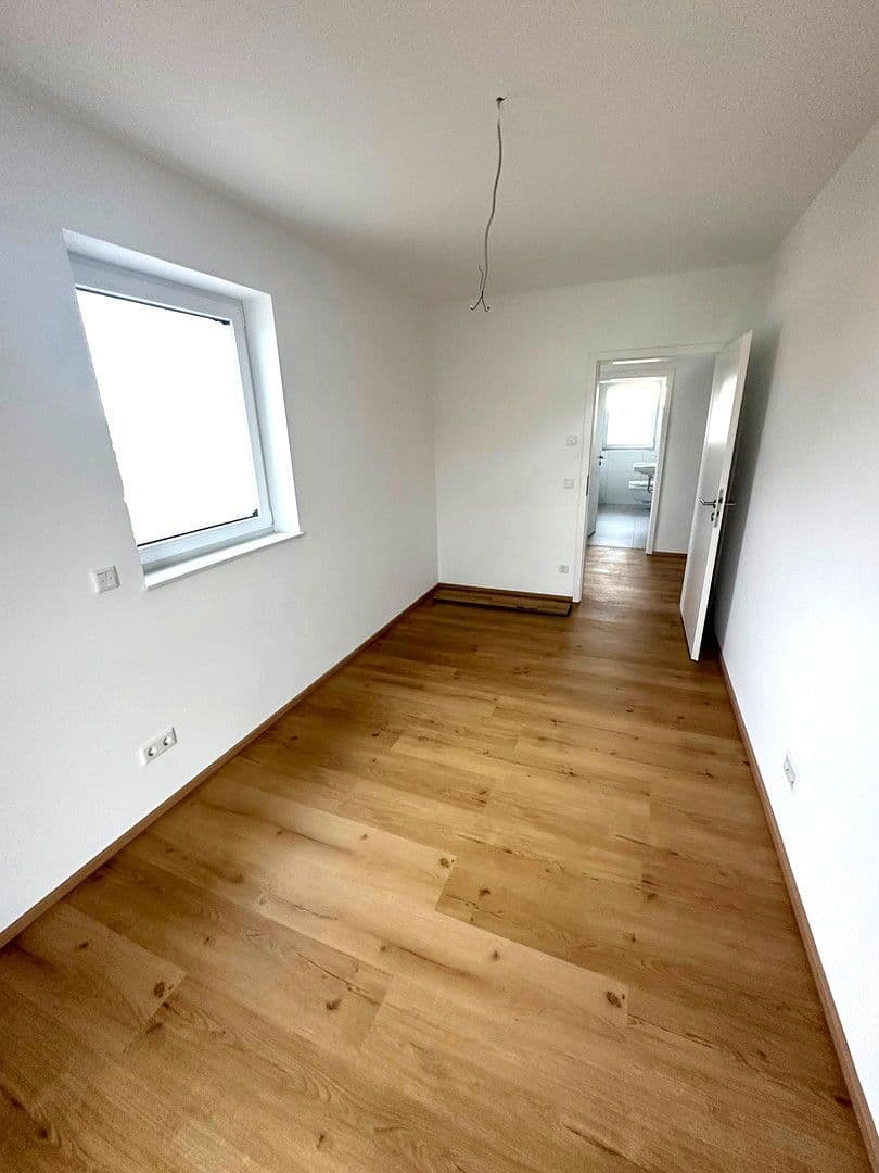 Pronájem bytu 3+1 83 m², Erlangen, Bavorsko Pronájem bytu 3+1 83 m², Erlangen, Bavorsko
