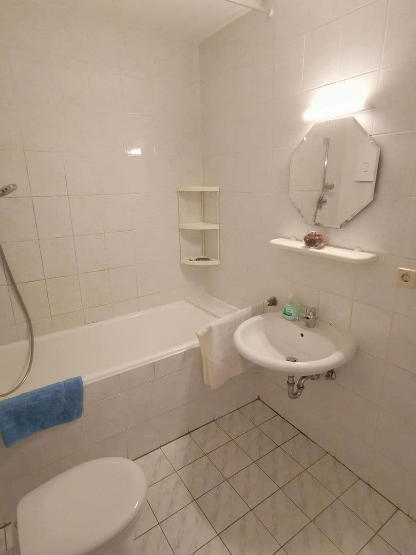 Prodej bytu 3+1 73 m², Bonn, Severní Porýní-Vestfálsko Prodej bytu 3+1 73 m², Bonn, Severní Porýní-Vestfálsko