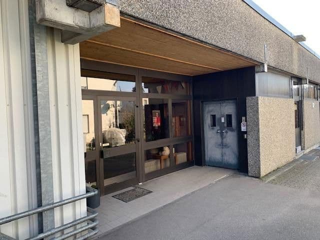 Pronájem nebytového prostoru 1.007 m², Waldstr 3, Lauchringen, Bádensko-Württembersko Pronájem nebytového prostoru 1.007 m², Waldstr 3, Lauchringen, Bádensko-Württembersko