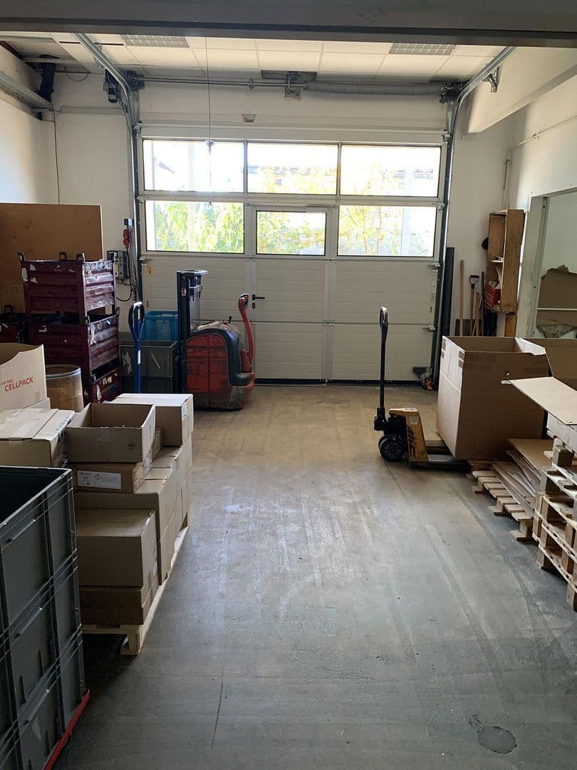 Pronájem nebytového prostoru 1.007 m², Waldstr 3, Lauchringen, Bádensko-Württembersko Pronájem nebytového prostoru 1.007 m², Waldstr 3, Lauchringen, Bádensko-Württembersko