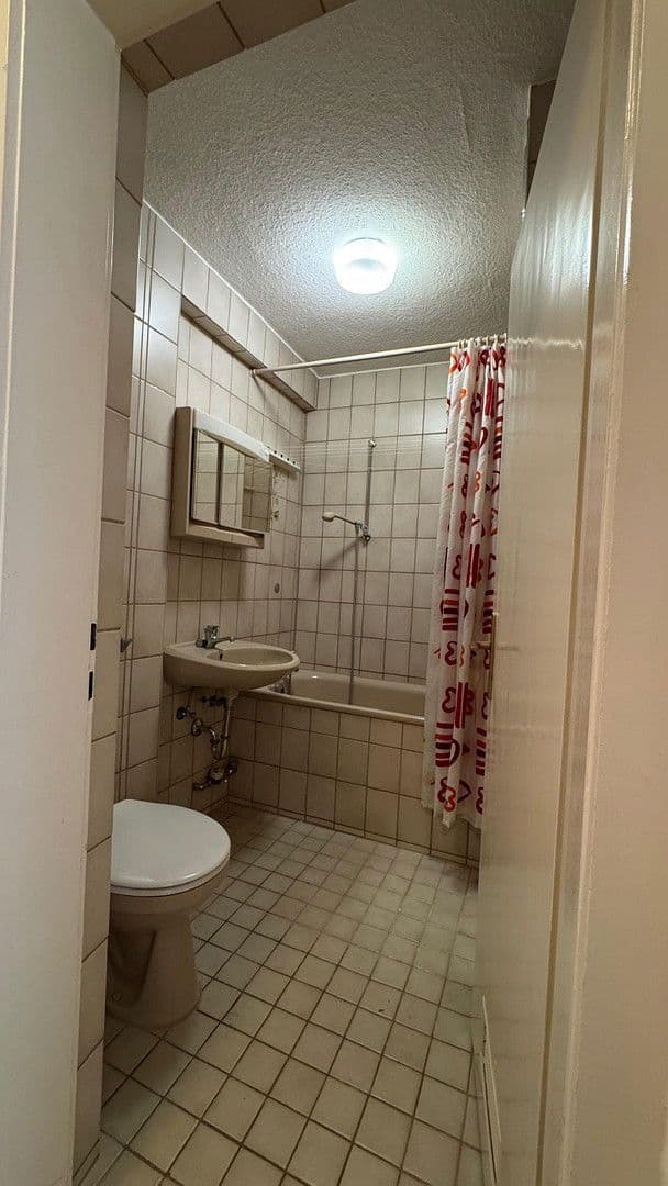 Pronájem bytu 1+1 36 m², Sperberstraße 19, Nürnberg, Bavorsko Pronájem bytu 1+1 36 m², Sperberstraße 19, Nürnberg, Bavorsko