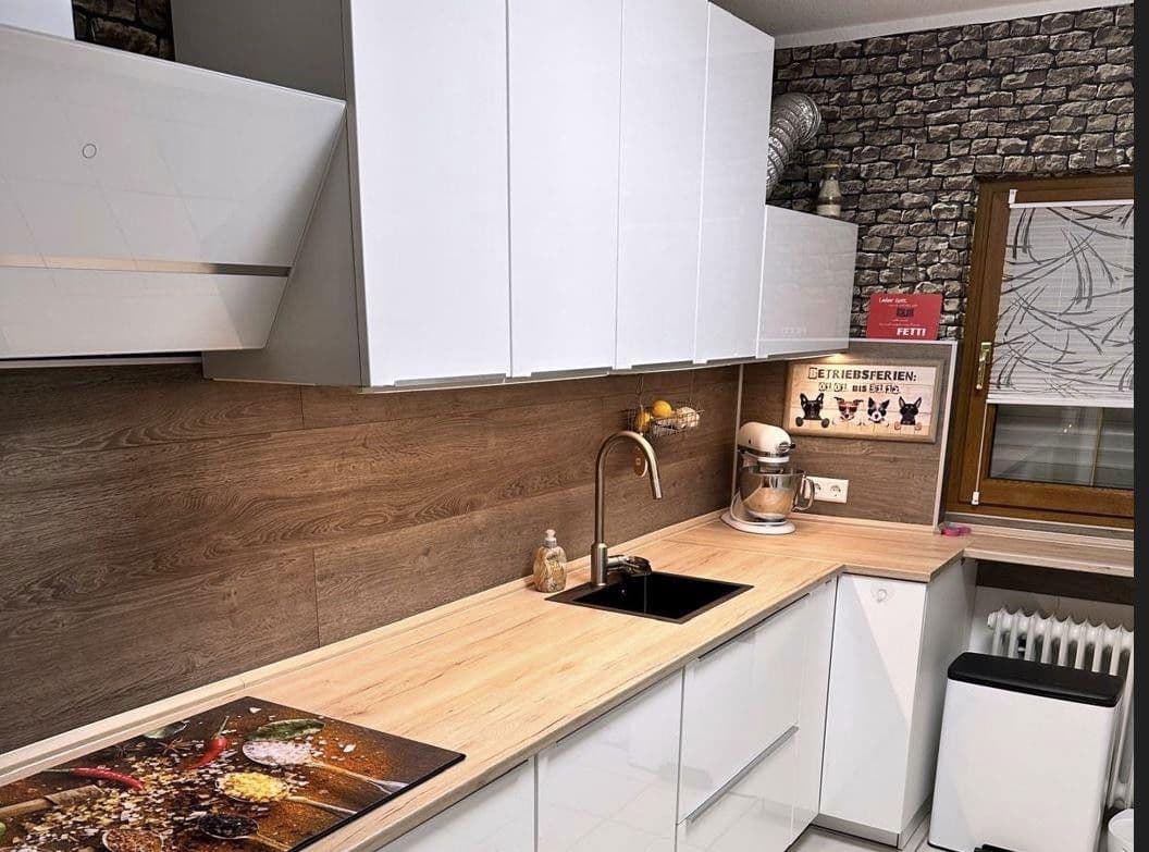 Pronájem domu 182 m², pozemek 257 m², Rodenbach, Hessen Pronájem domu 182 m², pozemek 257 m², Rodenbach, Hessen