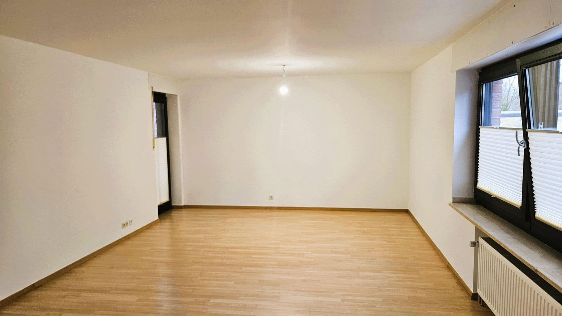 Prodej bytu 2+1 75 m², Jahnstr, Viersen, Severní Porýní-Vestfálsko Prodej bytu 2+1 75 m², Jahnstr, Viersen, Severní Porýní-Vestfálsko