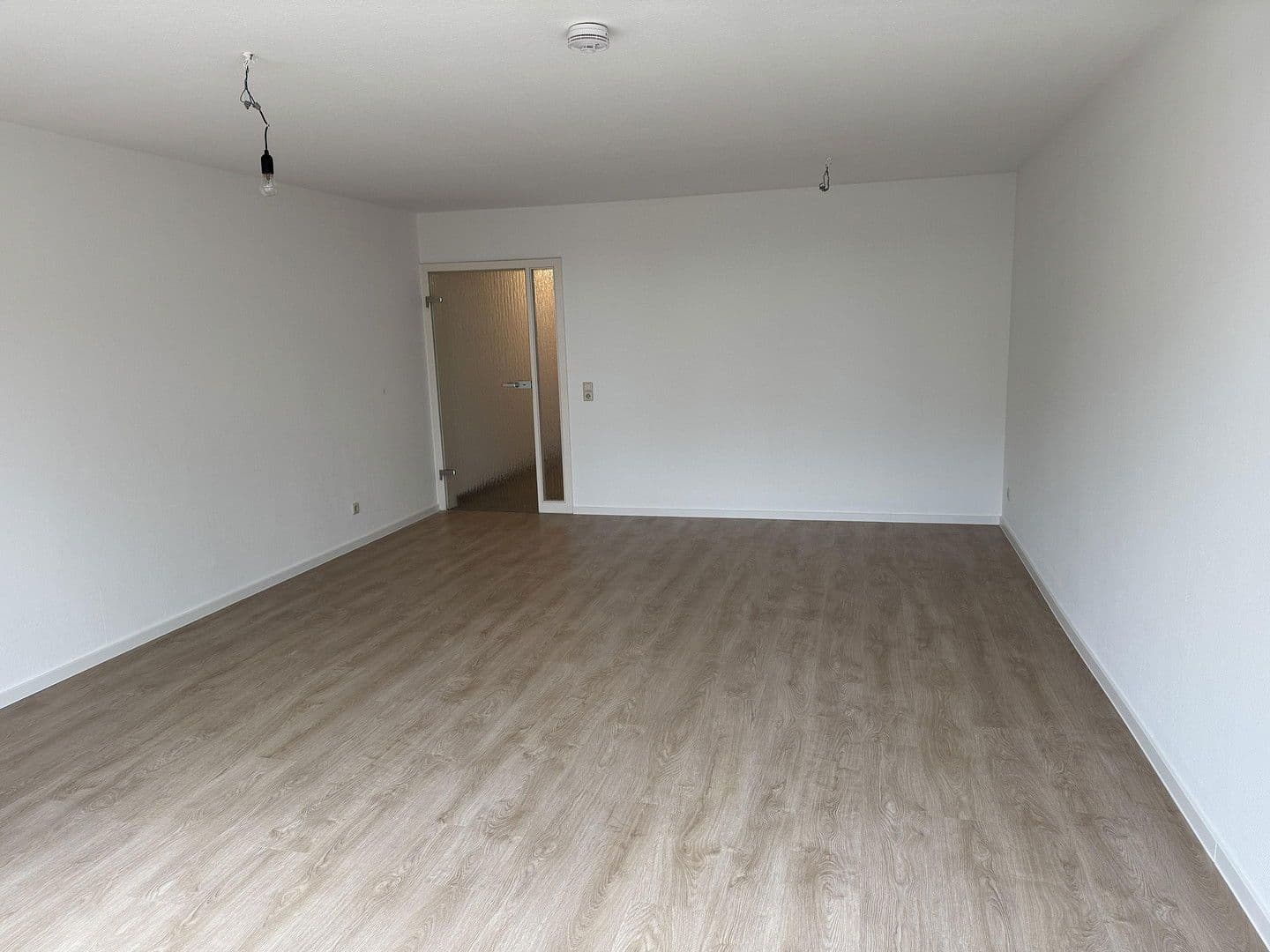 Pronájem bytu 3+1 98 m², Merseburger Str. 4c, Lützen, Sasko-Anhaltsko Pronájem bytu 3+1 98 m², Merseburger Str. 4c, Lützen, Sasko-Anhaltsko